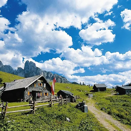 Apartment Spacious In In Salzburger Land