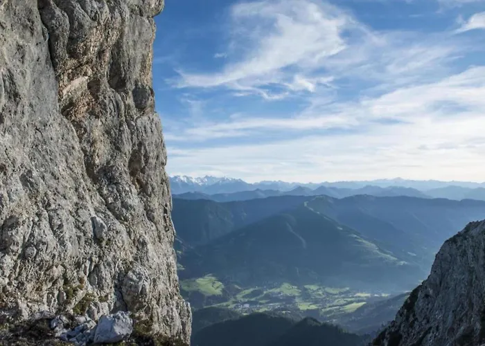 아파트 In Near Slopes